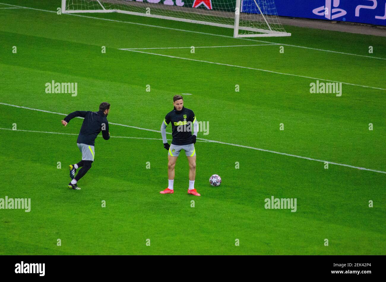 BUCAREST, ROUMANIE - 22 février 2021 - les joueurs de l'Atletico Madrid s'entraîner à l'arène nationale avant la première étape de la Ligue des Champions Banque D'Images