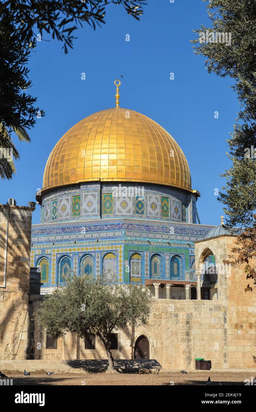 Dôme de la Mosquée du Rocher. Un des principaux sanctuaires de la vieille ville de Jérusalem. Banque D'Images