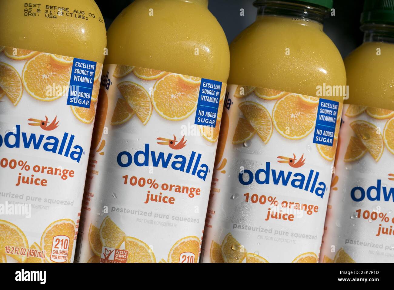 Des bouteilles de jus d'Odwla ont été disposées pour une photo à Silver Spring, Maryland, le 1er juillet 2020. Coca-Cola, le propriétaire d'Odwla, a annoncé qu'il fermera la marque qu'il a acquise en 2001. (Photo par Kristoffer Tripplaar/Sipa USA) Banque D'Images