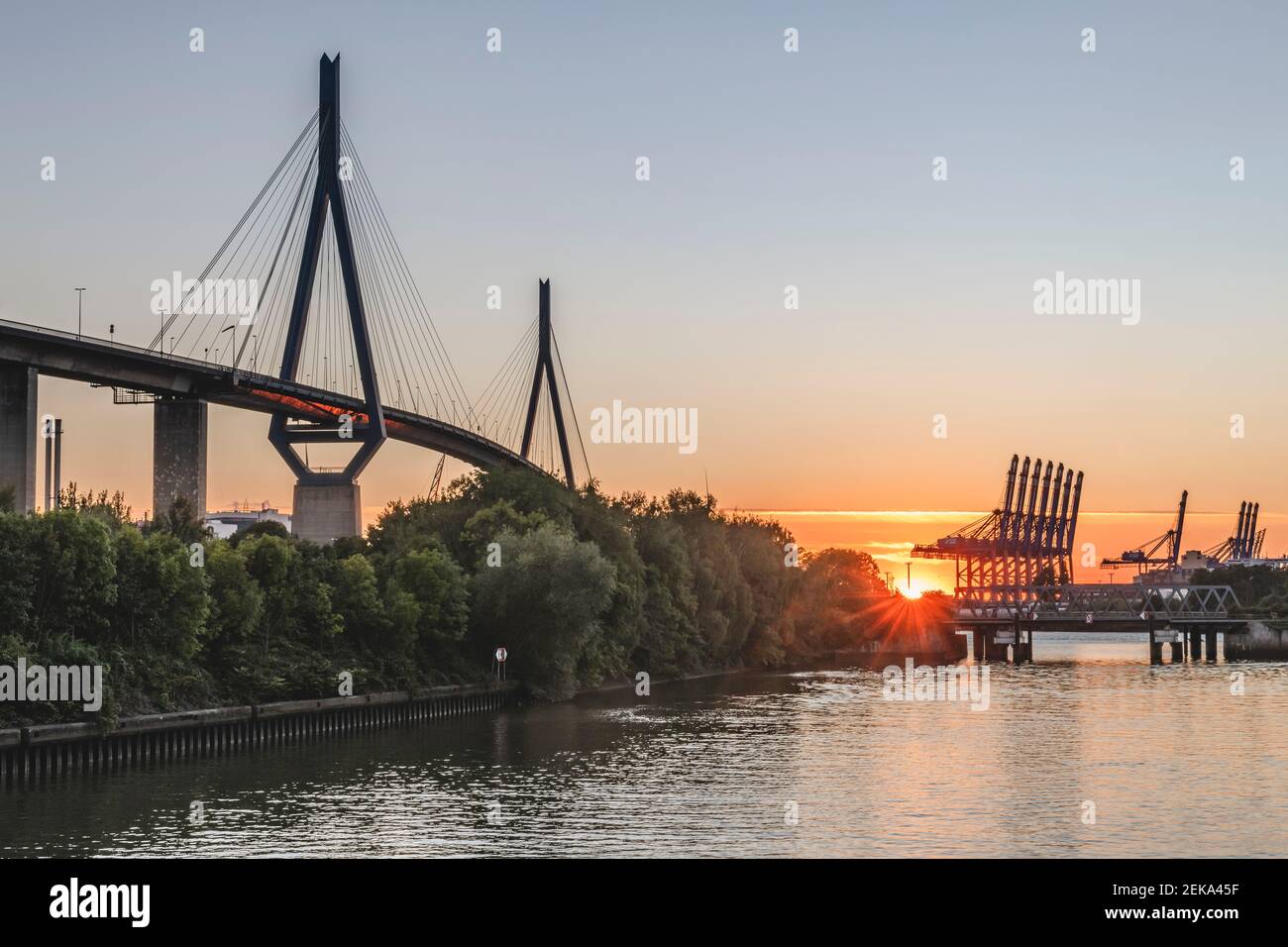 Allemagne, Hambourg, Kohlbrand Bridge au coucher du soleil Banque D'Images