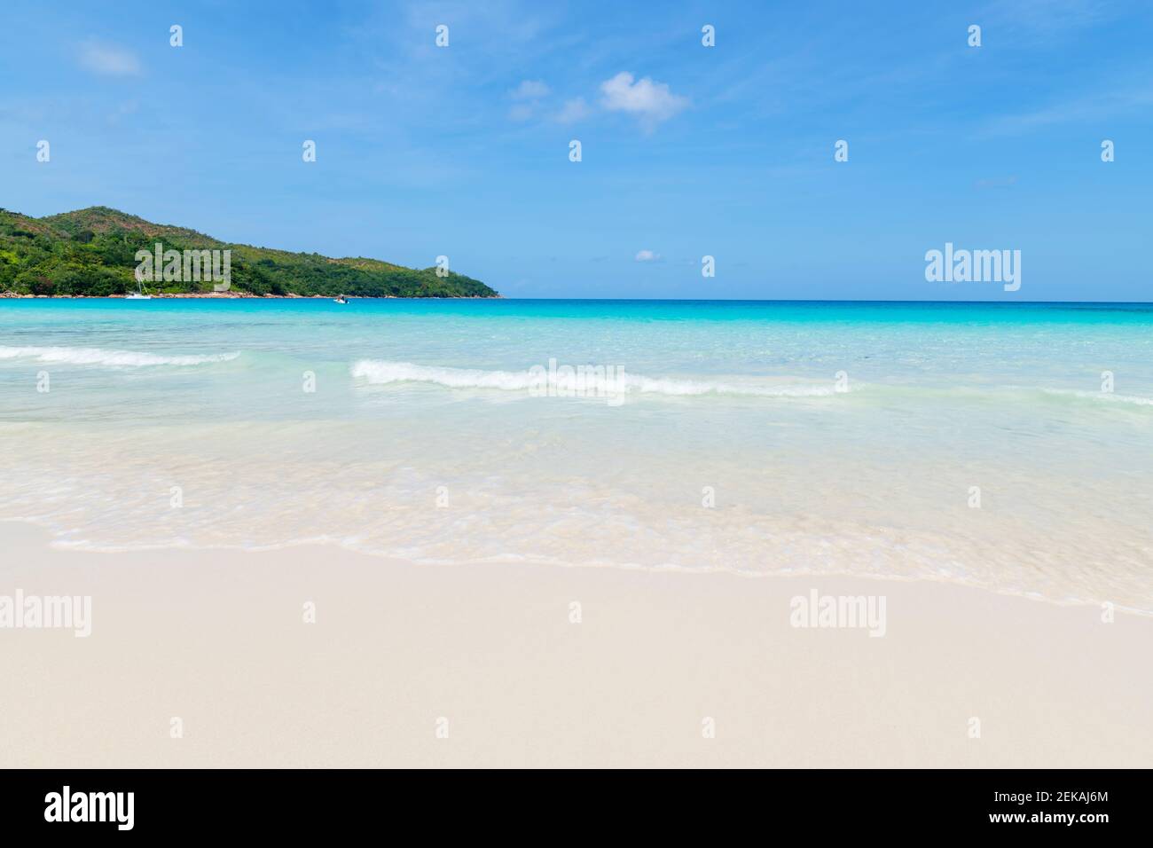 Seychelles, Ile de Praslin, Anse Lazio plage de sable avec mer turquoise clair cristal Banque D'Images