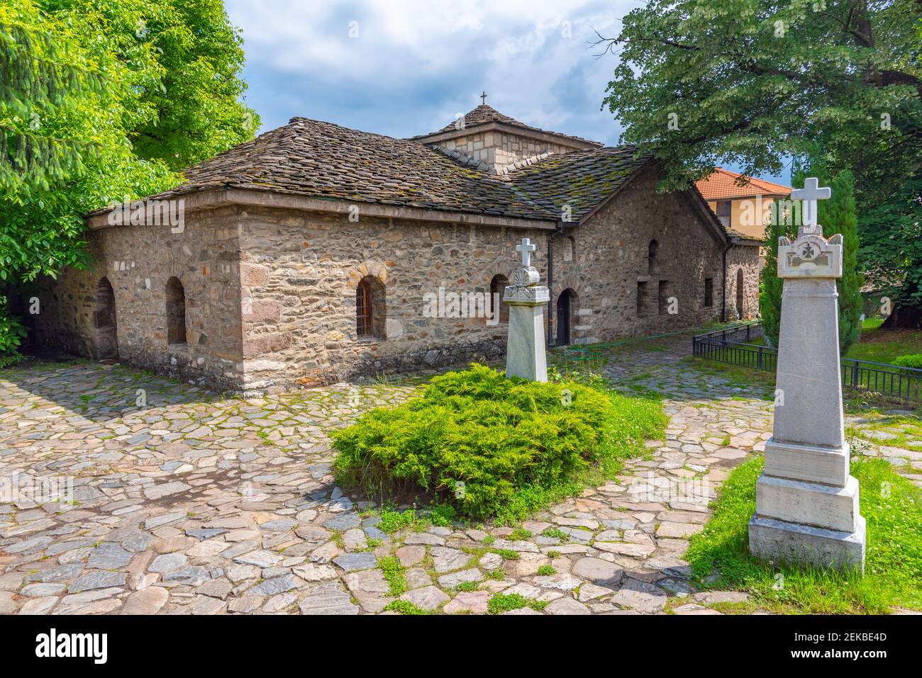 Vue sur l'ancienne église de Batak, Bulgarie Banque D'Images