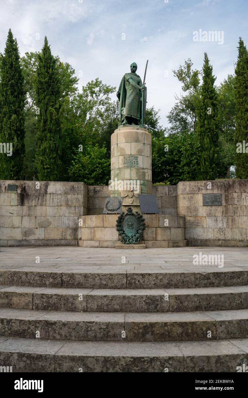 D. Afonso Henriques statue du roi à Guimaraes, Portugal Banque D'Images