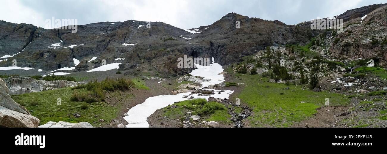 Paysage de montagne en hiver, Sonora Pass, comté de Mono, Californie, États-Unis Banque D'Images