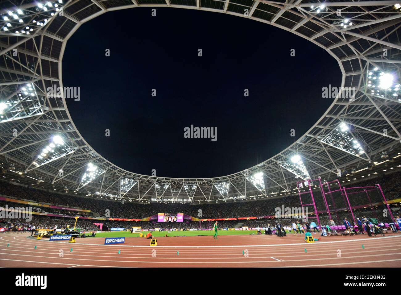 Stade de Londres, vue grand angle la nuit. Championnats du monde de l'IAAF Londres 2017 Banque D'Images