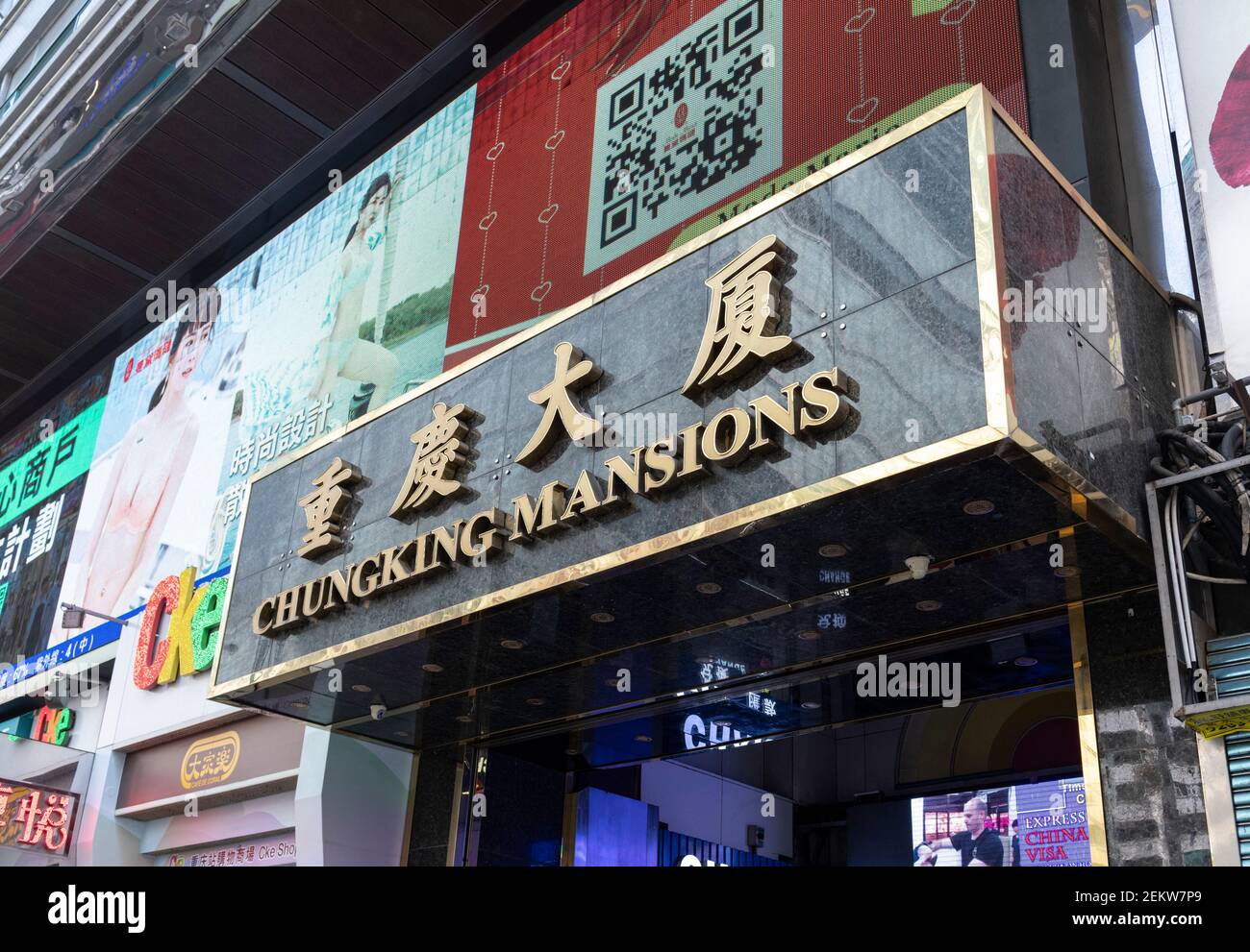 Hong Kong, Chine : 11 octobre 2020. Panneau pour les célèbres Chungking Mansions situé à 36C44 Nathan Road à Tsim Sha Tsui, Kowloon, Hong Kong. Bien que construit un Banque D'Images