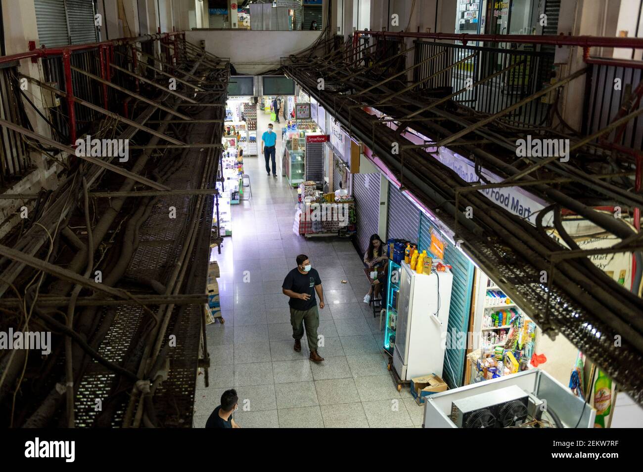 Hong Kong, Chine : 11 octobre 2020. À l'intérieur des célèbres maisons Chungking situées au 36–44 Nathan Road à Tsim Sha Tsui, Kowloon, Hong Kong. Bien que construit comme Banque D'Images