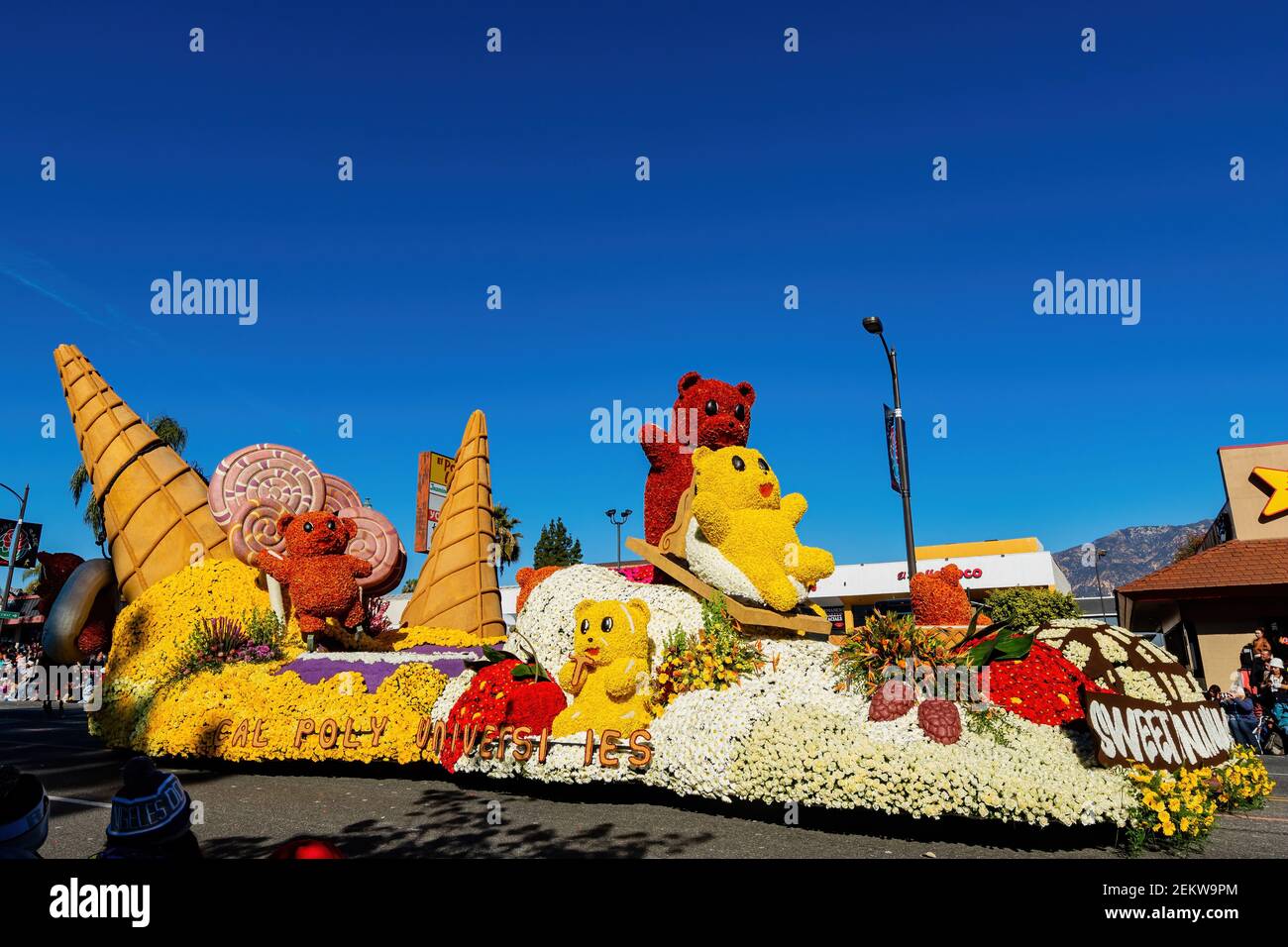 Pasadena, 1er JANVIER 2016 - vue sur le soleil de la célèbre Rose Parade Banque D'Images
