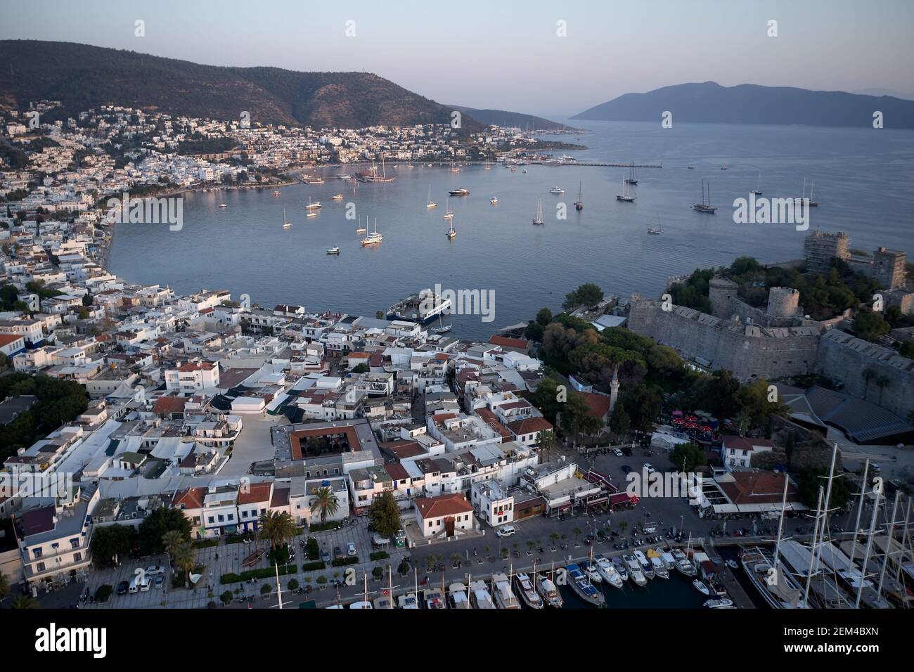 Vue panoramique sur la station balnéaire de Bodrum, Turquie. Banque D'Images