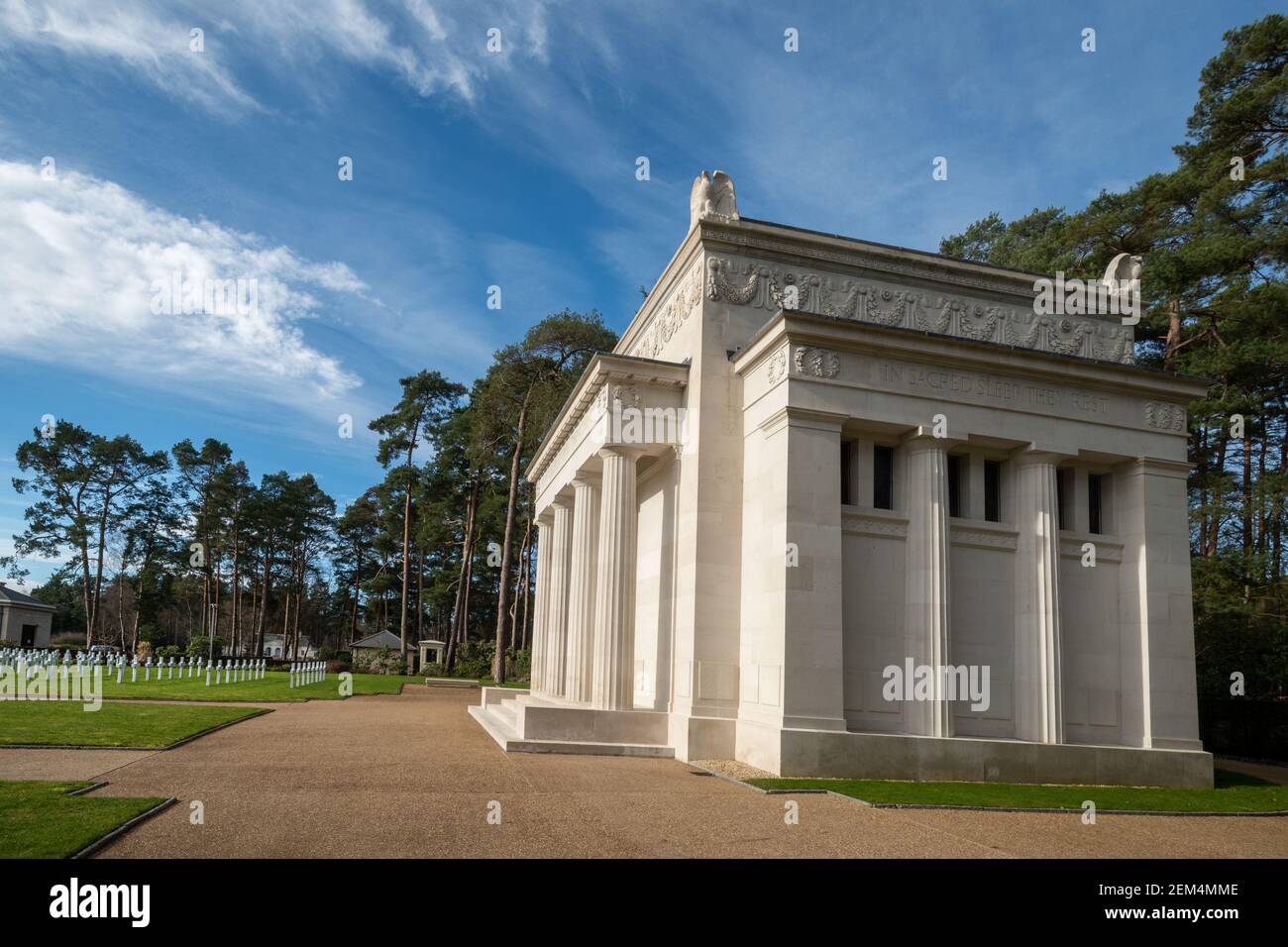 Tombes de guerre américaines et chapelle commémorative du cimetière militaire de Brookwood, Surrey, Angleterre, le seul cimetière militaire américain de la première Guerre mondiale au Royaume-Uni Banque D'Images