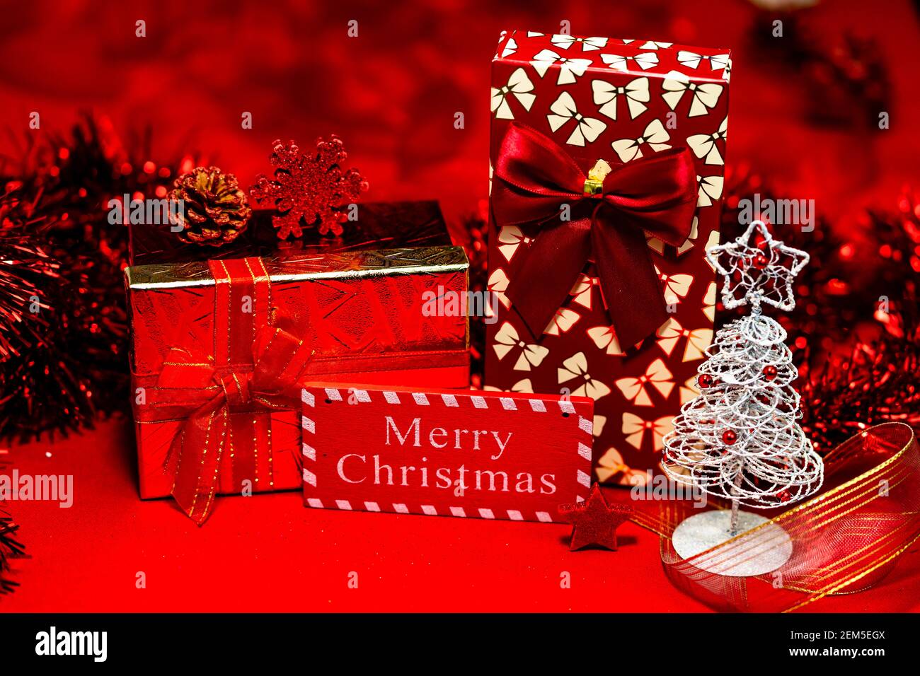 Omabeta Ornements de noël en résine Micro paysage de noël en résine