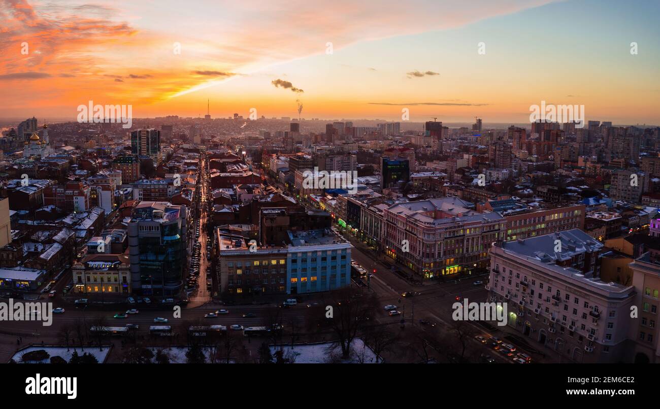 Vue aérienne du centre-ville historique de Rostov-sur-le-Don. Banque D'Images