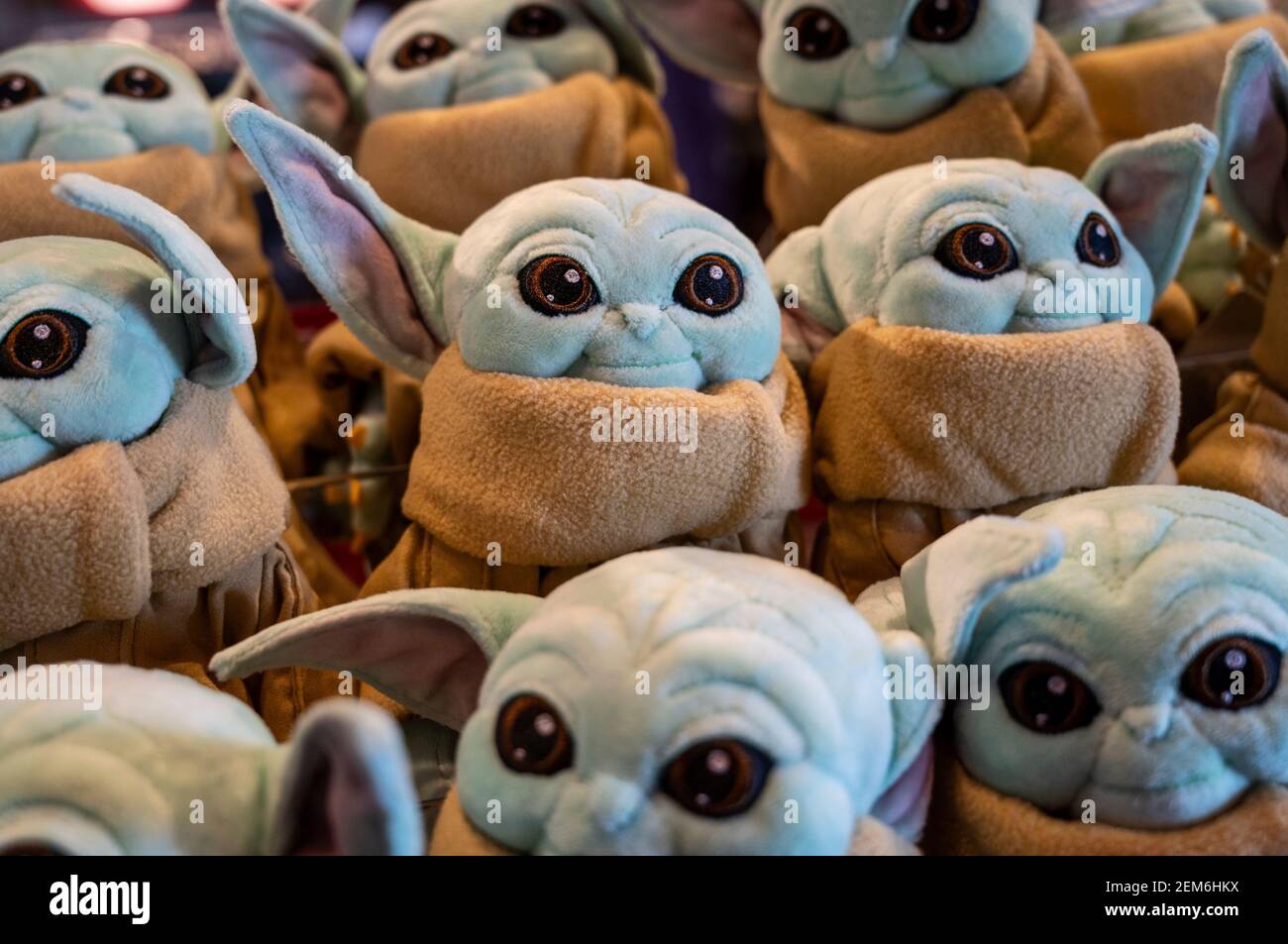 Hong Kong, Chine. 19 février 2021. Les jouets en peluche Star Wars de  Disney représentant le personnage de Grogu, communément connu sous le nom  de Baby Yoda, de la série télévisée de