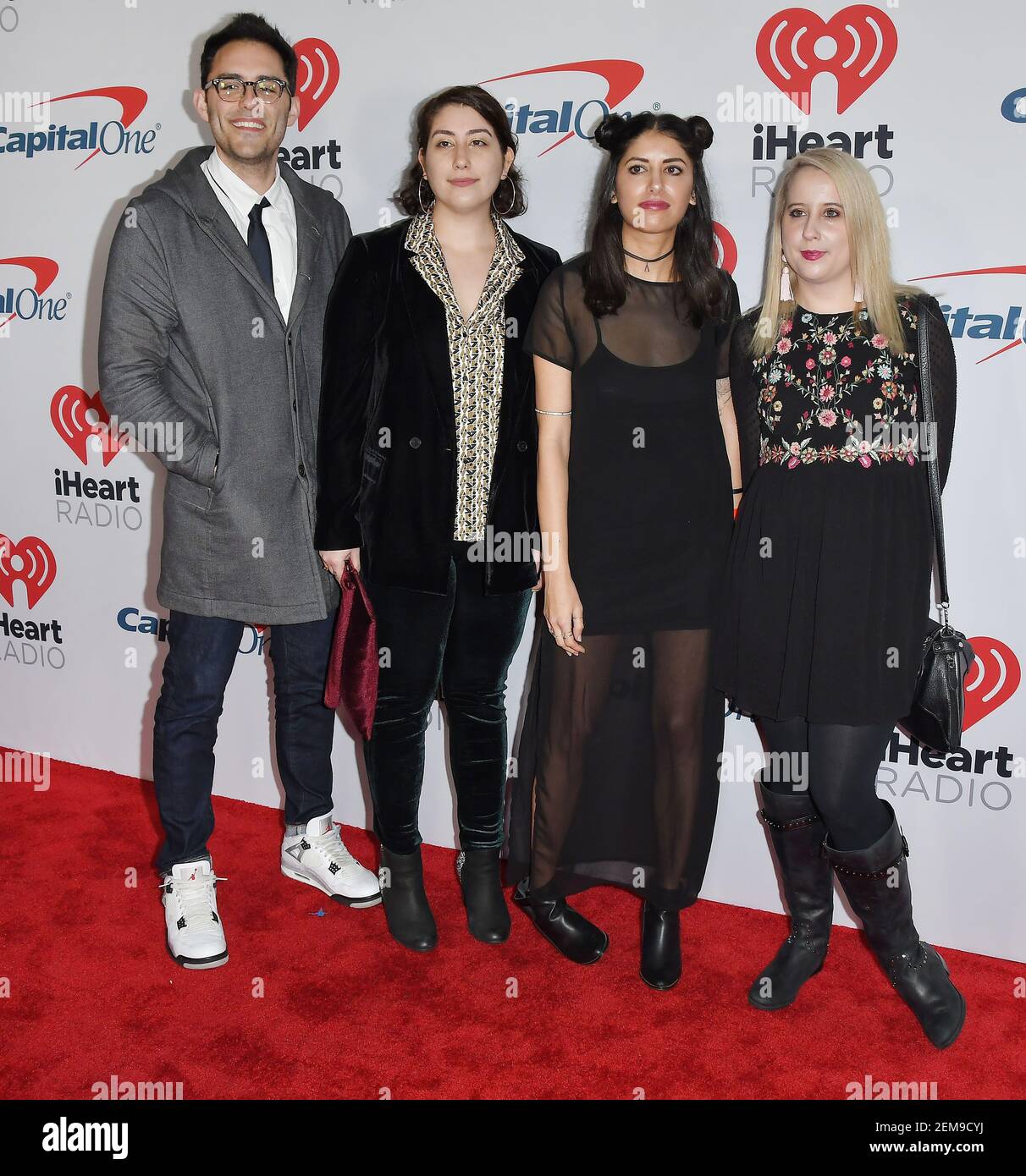 (G-D) Jack O'Brien, Anna Hossnieh, Shereen Younes et Sophie Lichterman aux prix de baladodiffusion iHeartRadio 2019 qui ont eu lieu au théâtre iHeartRadio à Burbank, en Californie, le vendredi 18 janvier 2019. (Photo de la Sathanlee B. Mirador/Sipa USA) Banque D'Images
