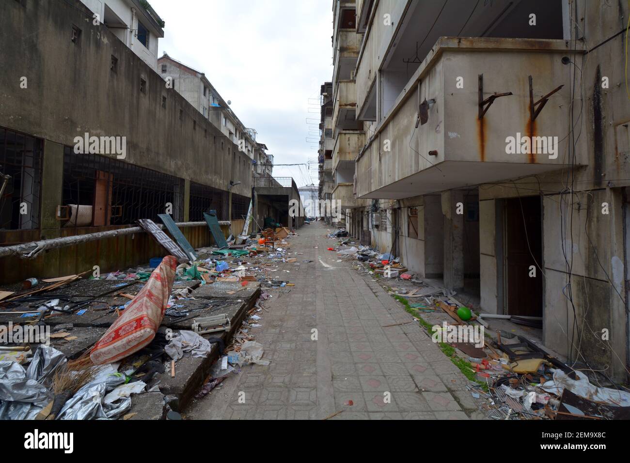 Hehuadi immeuble dans Jiaxing, les résidents ont déménagé prêt pour la démolition. Agrandir la zone touristique de Yuehe avant les célébrations du centenaire du PCC. Banque D'Images