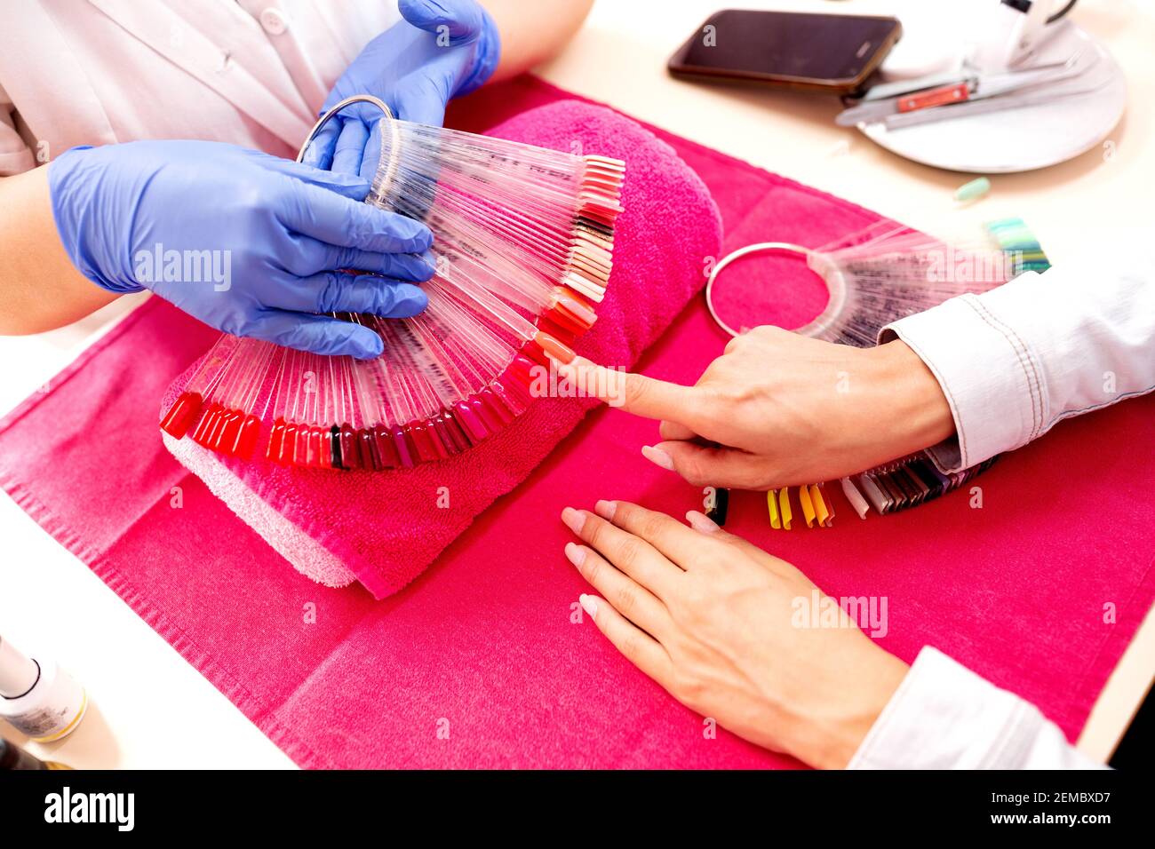 Palette de couleurs de clou pour la combinaison parfaite de couleurs de clou,  ongles élégants Photo Stock - Alamy