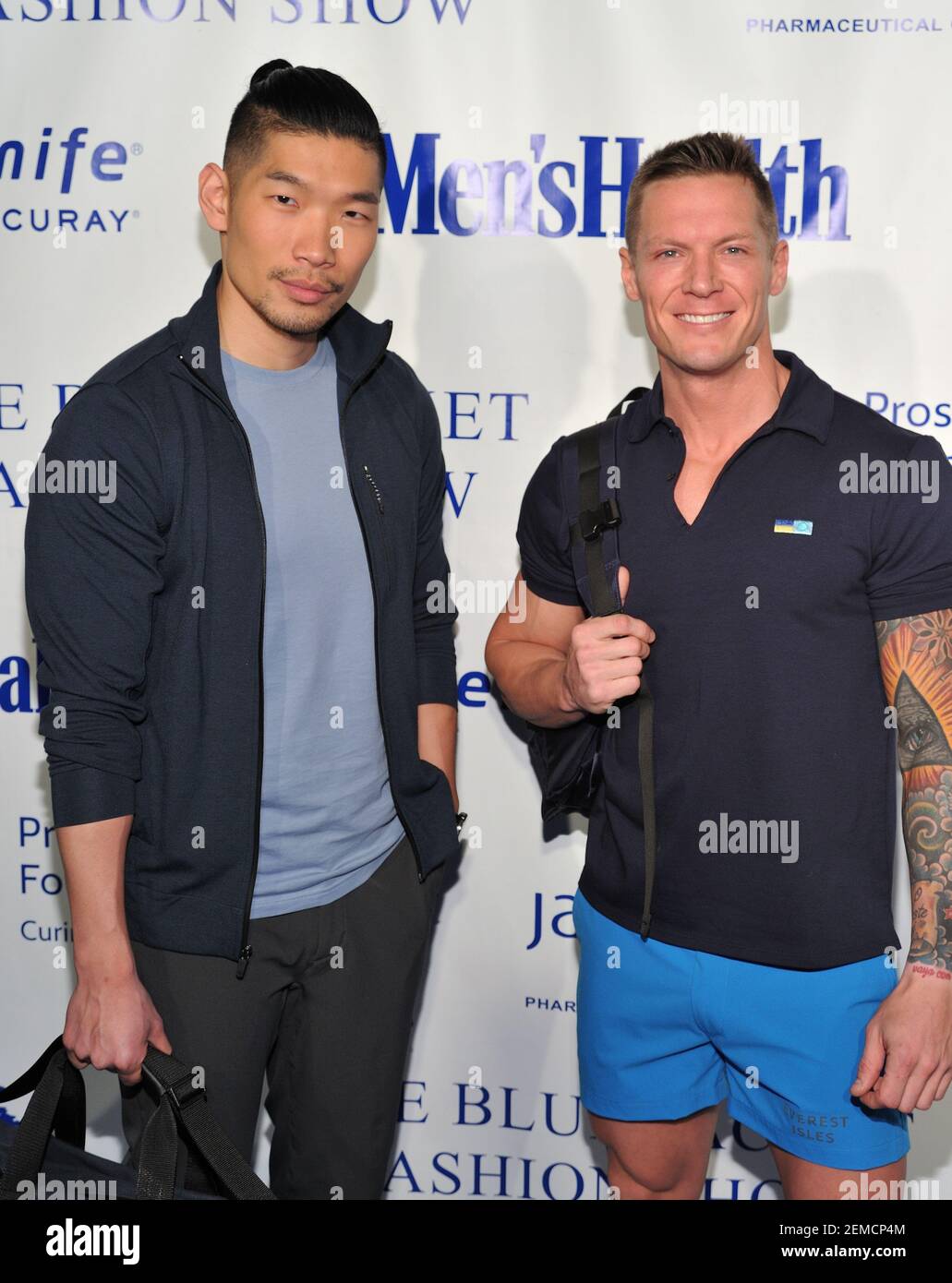 L-R : le modèle Leo Chan et Jacob Thomas assistent au Blue Jacket Fashion Show lors du NYFW 2019 aux Pier 59 Studios de New York, NY, le 7 février 2019. (Photo de Stephen Smith/SIPA USA) Banque D'Images