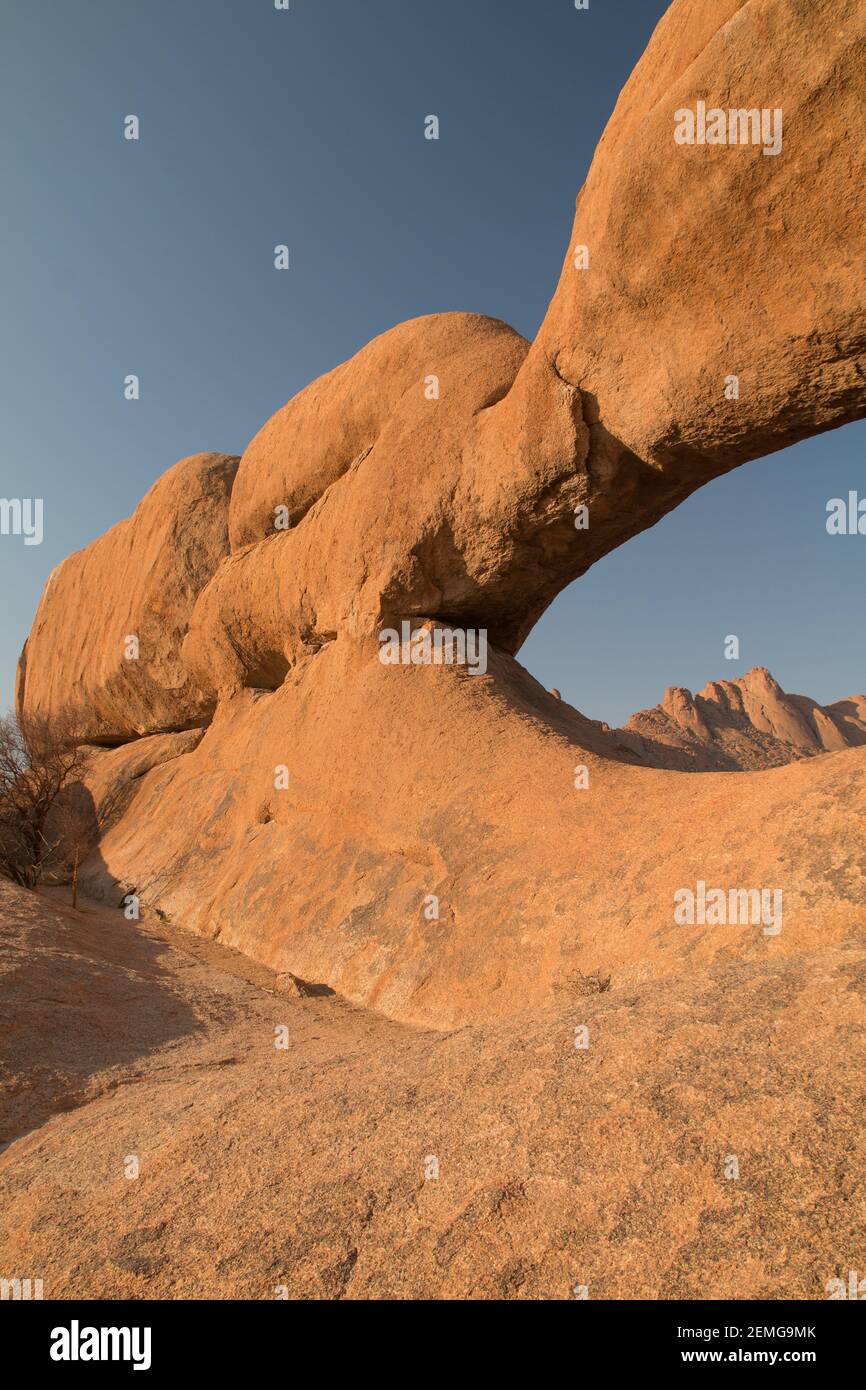 Rock Arch à Spitzkoppe, Erongo, Namibie, Afrique Banque D'Images