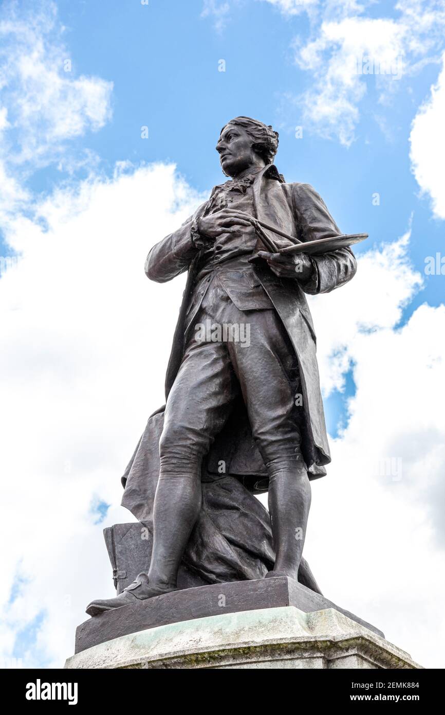 La statue de la place du marché, Sudbury Suffolk Royaume-Uni du célèbre artiste Thomas Gainsborough (1727 - 1788) - il est né dans la ville et a passé son chi Banque D'Images