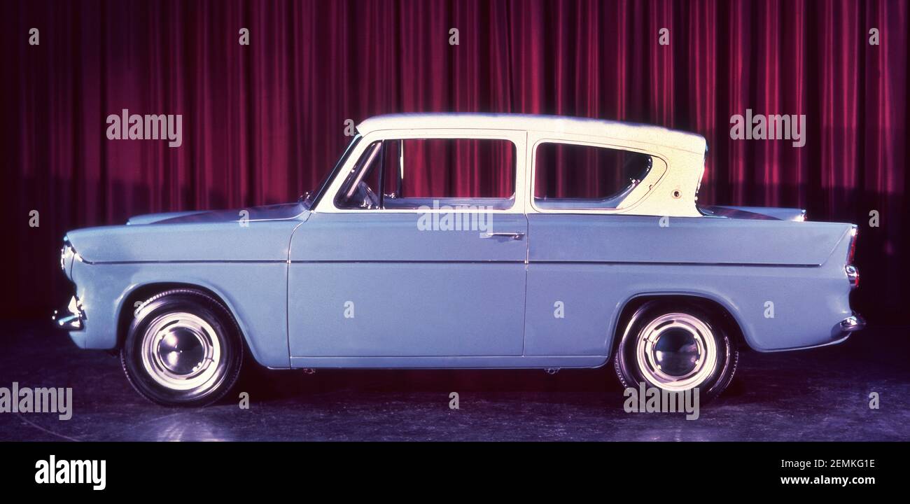 Ford 105F Anglia 1965 Banque D'Images