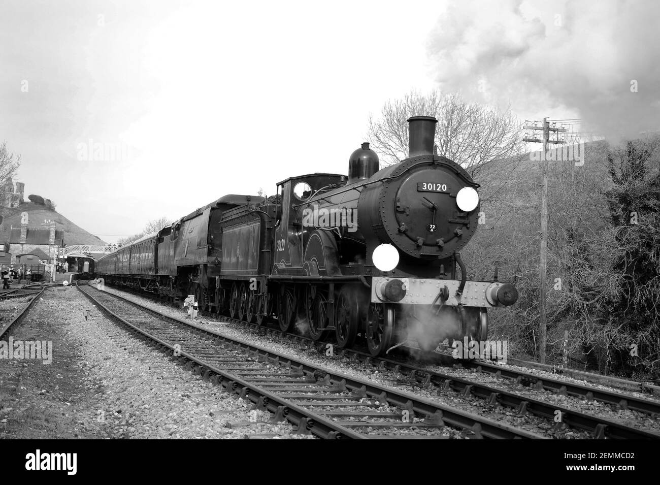 '30120' et 'Manston' en direction de la gare du château de Corfe. Banque D'Images '30120' et 'Manston' en direction de la gare du château de Corfe. Banque D'Images
