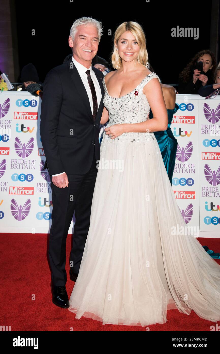 Phillip Schofield et Holly Willougby arrivent au Daily Mirror Pride Britain Awards 2018, à l'hôtel Grosvenor, Londres. Date de la photo: Lundi 29 octobre 2018. Le crédit photo devrait se lire: David Jensen Banque D'Images