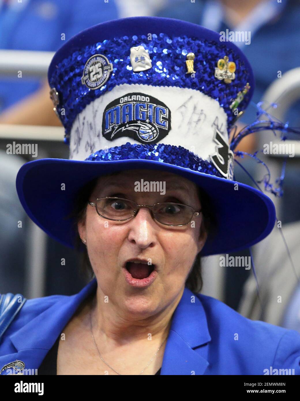 Un fan applaudit à la Orlando Magic in Game 3 de la première série de matchs de la NBA au Amway Center le vendredi 19 avril 2019. (Photo de Joe Burbank/Orlando Sentinel/TNS/Sipa USA) Banque D'Images