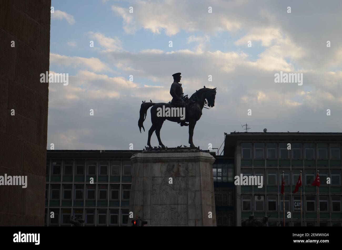 Ankara, Turquie - 2021: Statue d'Ataturk à Ulus. (Monument de la victoire) Banque D'Images