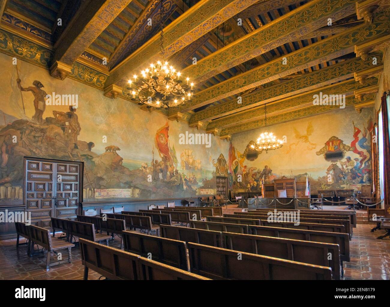 Fresque d'Ivan Rodriguez Cabrillo arrivée à Las Canoas en 1542, Canalino Indians, à la salle murale, County Courthouse, Santa Barbara, Californie, États-Unis Banque D'Images