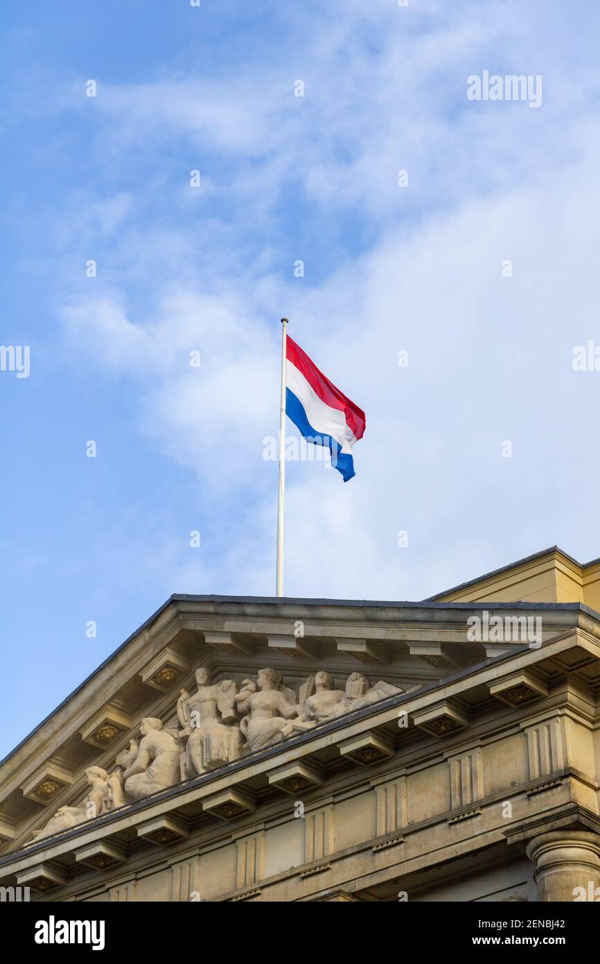 Drapeau hollandais à l'hôtel de ville Banque D'Images