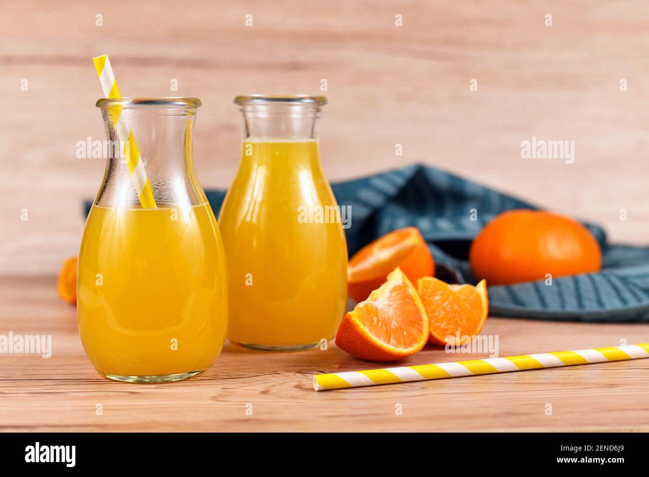 panier, noir, affaires, acheter, panier, paiement, commerce, conteneur, client, remise, vide, doré, épicerie, isolé, marché, métal, métal, obje Banque D'Images