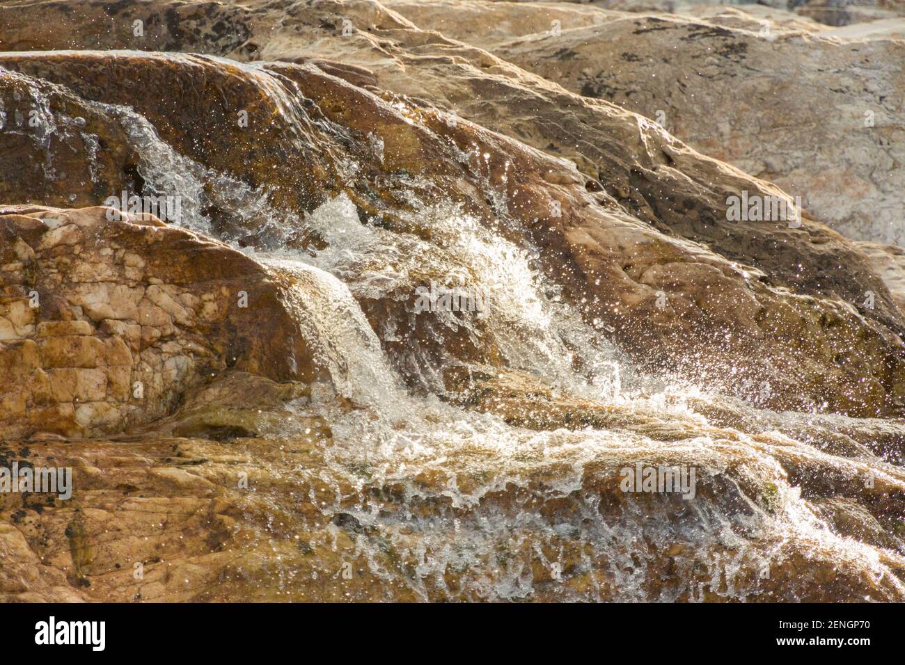 Photo de l'eau dure prise dans une rivière presque sèche près de Botumirim à Minas Gerais, Brésil Banque D'Images