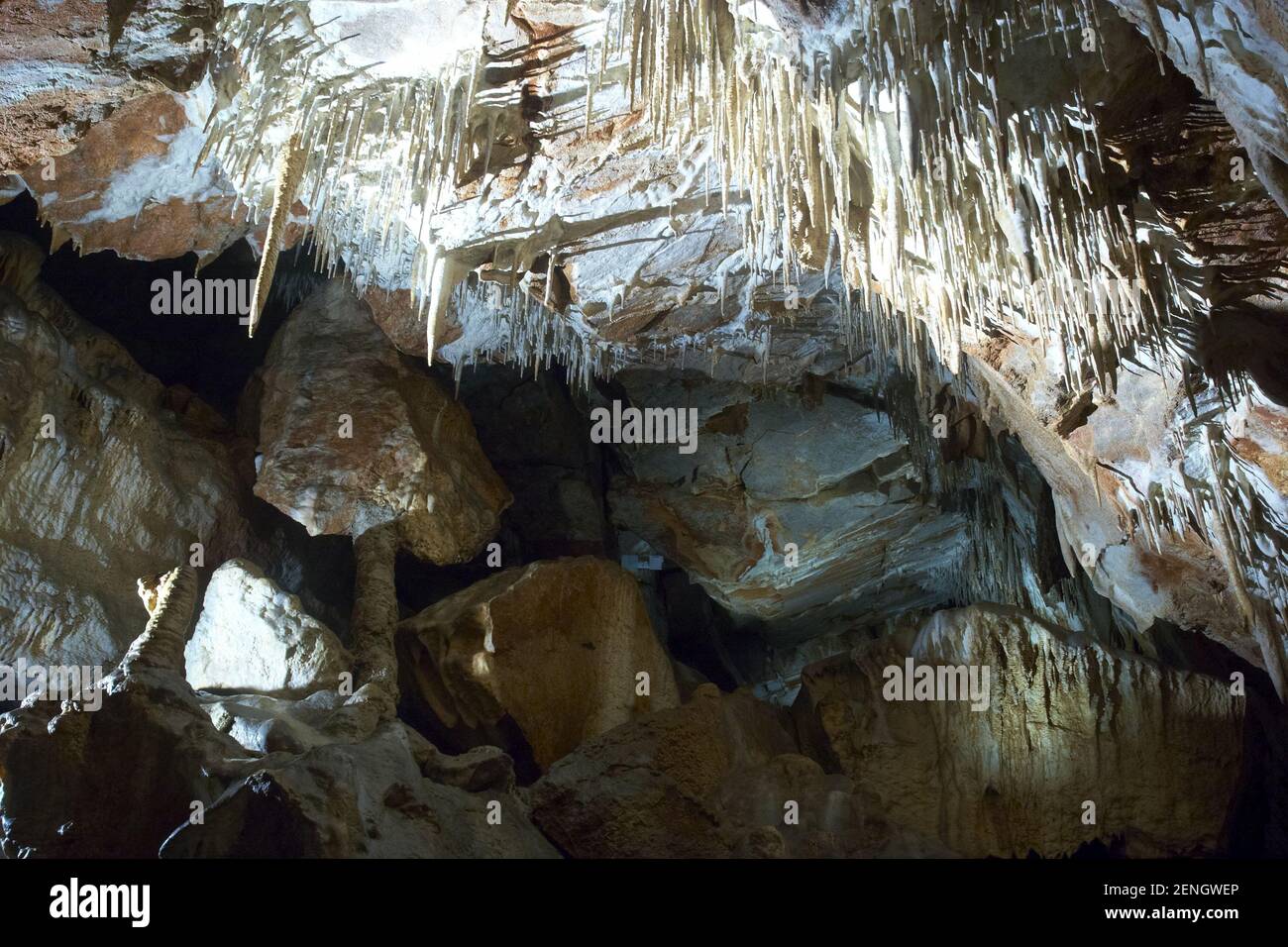 Pologne, Checiny, grotte du Paradis, Swietokrzyskie voïvodie. Banque D'Images