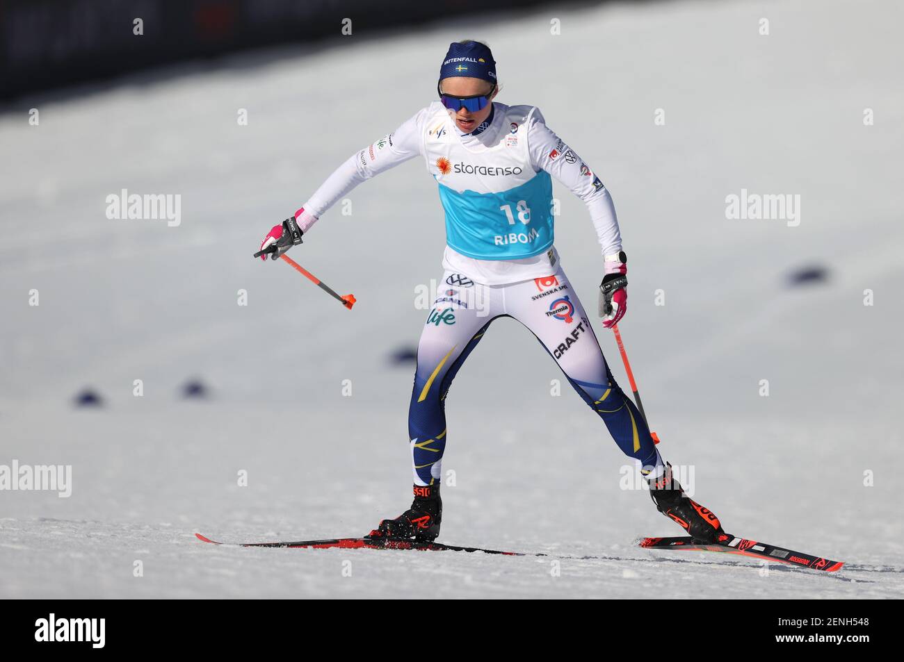 Oberstdorf, Allemagne. 26 février 2021. Ski nordique: Championnats du monde, entraînement de skiathlon, femmes. Emma Ribom de Suède en action. Credit: Karl-Josef Hildenbrand/dpa/Alay Live News Banque D'Images