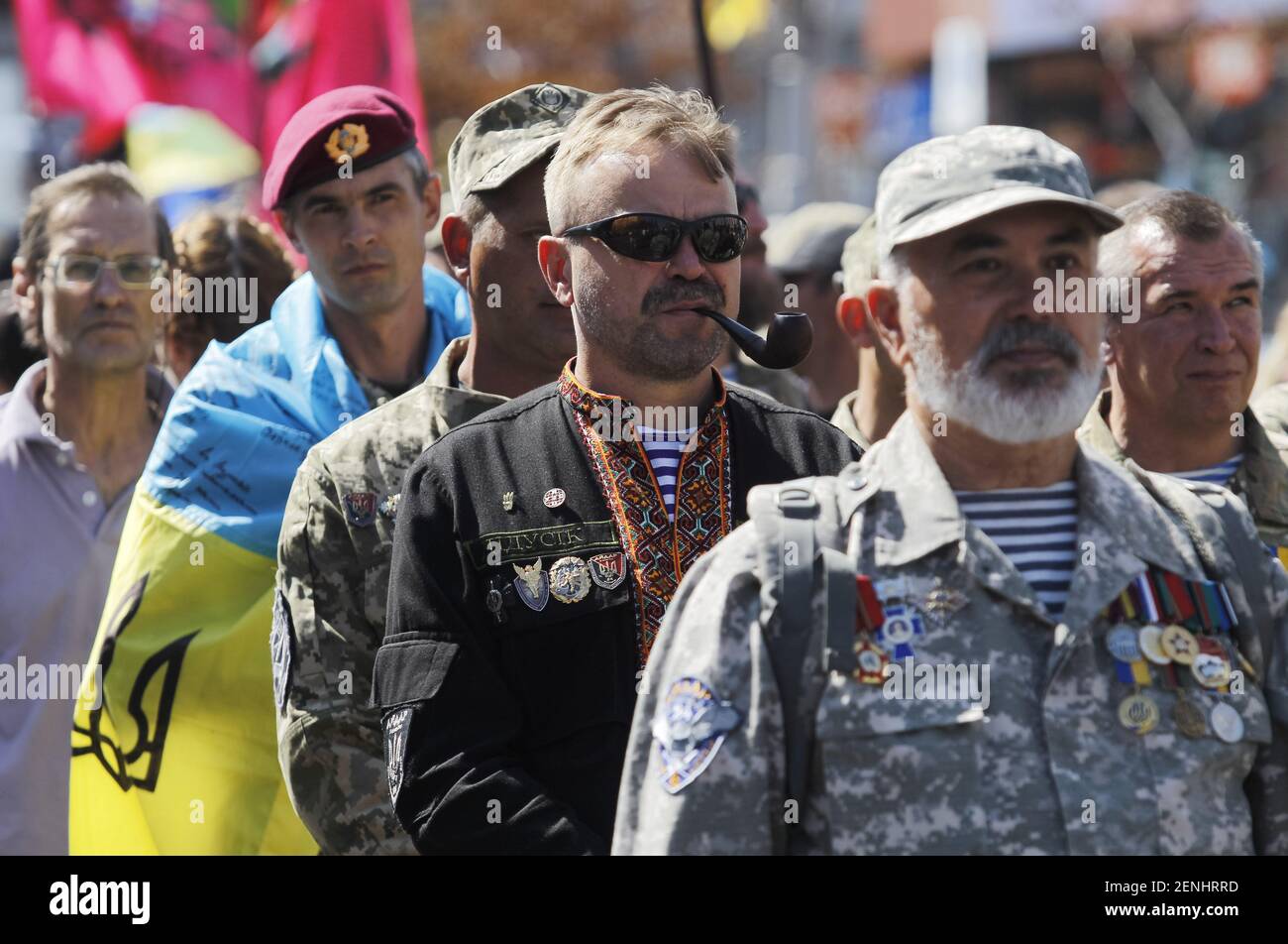 Les soldats ukrainiens marchont sur la place de l'indépendance pendant l'anniversaire. L'Ukraine marque le 28ème anniversaire de l'indépendance de l'Union soviétique depuis 1991, le 24 août 2019. (Photo de Pavlo Gonchar / SOPA Images / Sipa USA) Banque D'Images