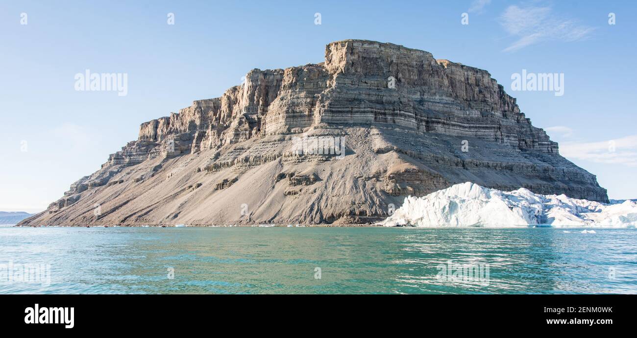Île monumentale, détroit de Davis, île de Baffin Banque D'Images