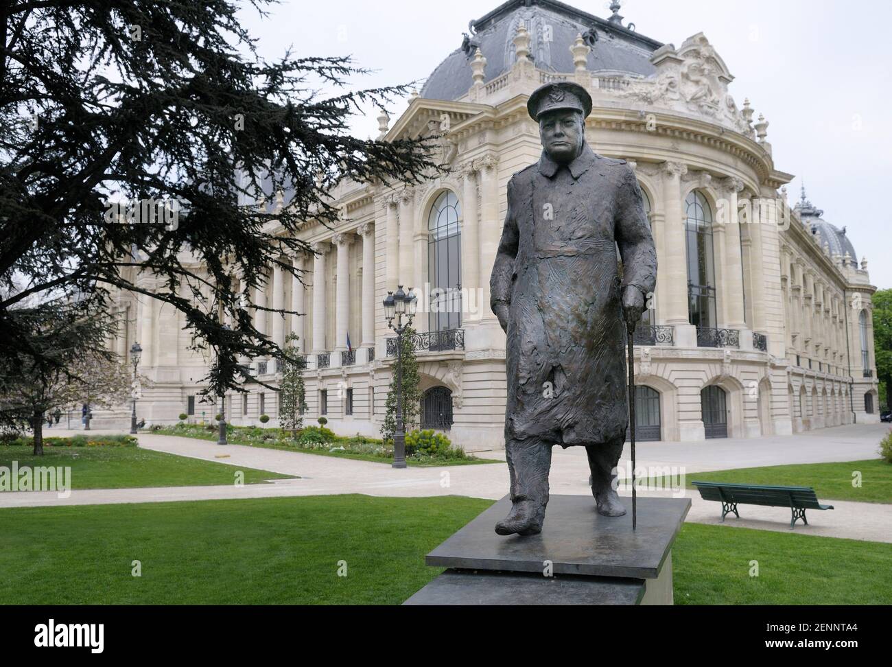 Statue de Winston Churchill devant le petit Palais, Paris, Île-de-France, France Banque D'Images