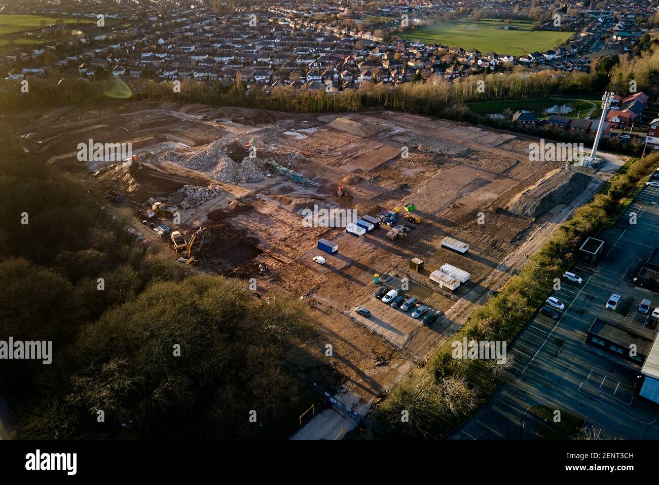 Le constructeur de maisons Bellway a acquis Wirral Business Park à Greasby, Wirral, lui permettant de commencer à construire 127 maisons sur le terrain de 15 acres Banque D'Images