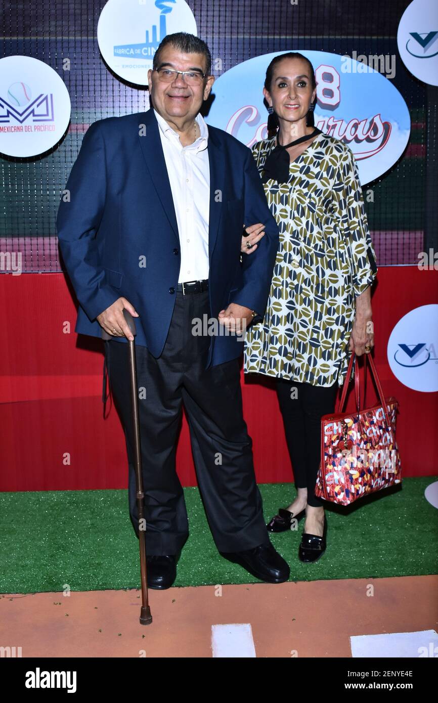 MEXICO, MEXIQUE - 1ER OCTOBRE : Emilio Fernando Alonso pose pour des photos lors d'un tapis rouge de la première de 180 films de Costuras à Cinépolis VIP Miyana le 1er octobre 2019 à Mexico, Mexique (photo d'Eyepix/Sipa USA) Banque D'Images