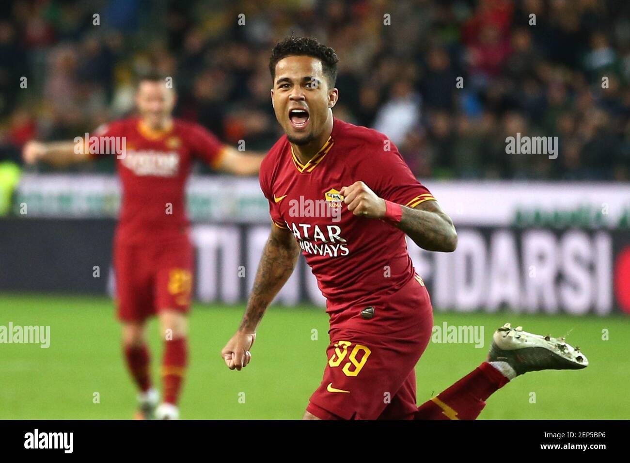 Justin Kluivert d'AS Roma fête avec ses coéquipiers après Marquant le but de 0-3 Udine 30-10-2019 Stadio Friuli football 2019/2020 série A Udinese - AS Roma photo Gino Mancini/Insidefoto /Sipa États-Unis Banque D'Images