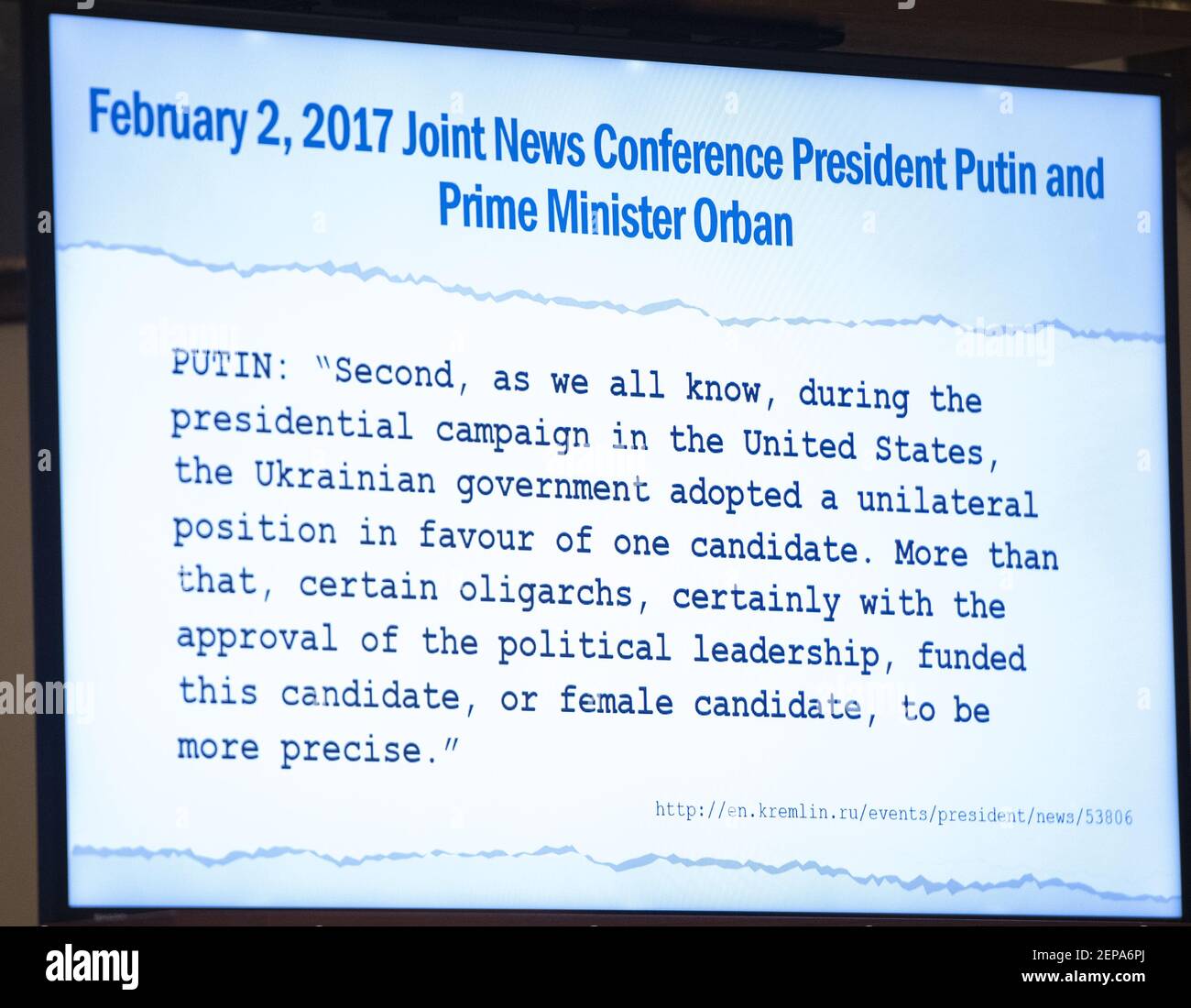 Piece Montrant La Citation Du President Russe Vladimir Poutine Qui Illustre La Desinformation Russe Concernant L Ukraine Presentee Lors De L Interrogatoire Du Dr Fiona Hill Ancien Directeur Principal Pour L Europe Et La Russie