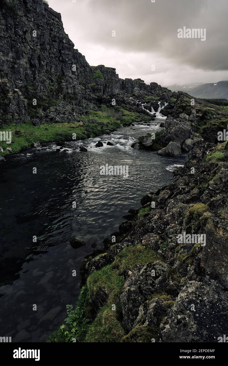 Chutes d'eau Drekkingarhylur et rivière Oxara dans le site classé au patrimoine de l'UNESCO de Pingvellir / Parc national de Thingvellir Islande. Banque D'Images