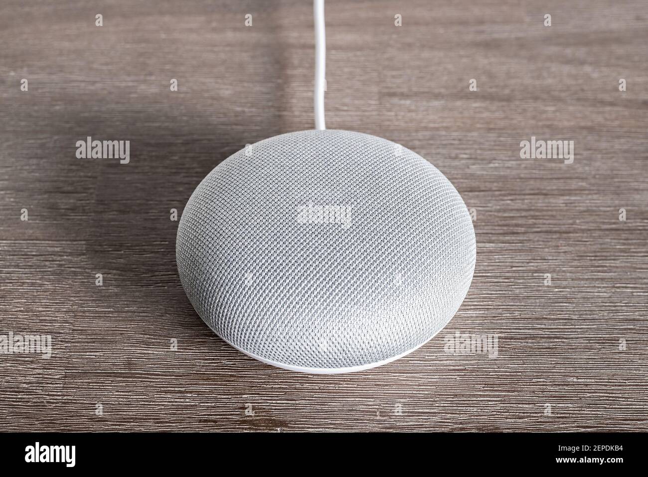 Assistant numérique avec enceintes Smart Home, vue de dessus, vue de dessus, écran plat Banque D'Images