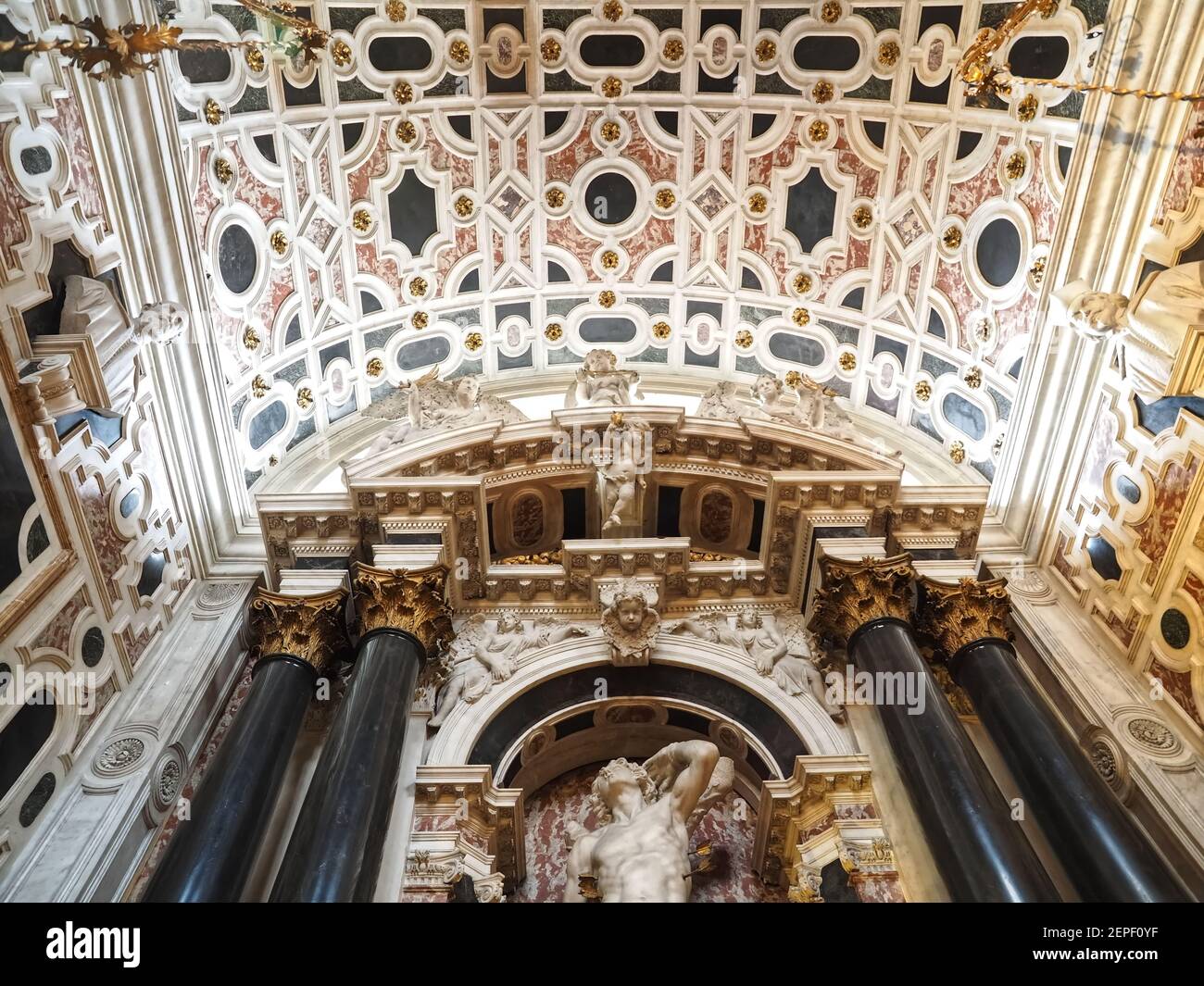 Intérieur de l'église chiesa di Santa Maria di Nazareth Venise Banque D'Images