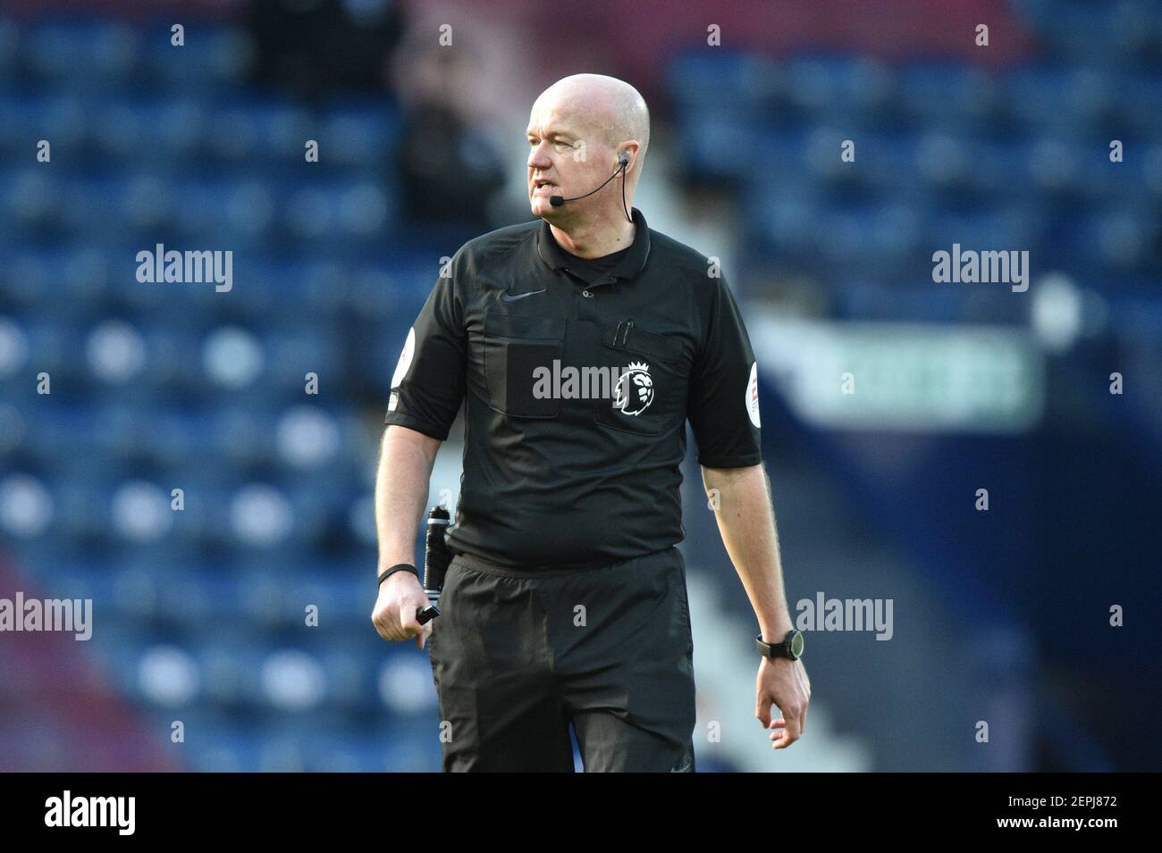 West Bromwich, Royaume-Uni. 27 février 2021. Arbitre Lee Mason pendant le match à West Bromwich, Royaume-Uni le 2/27/2021. (Photo de Richard long/News Images/Sipa USA) crédit: SIPA USA/Alay Live News Banque D'Images