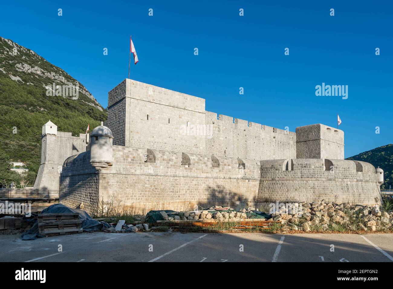 Forteresse de Ston fort Kastio à l'heure du coucher du soleil dans la ville ancienne Ston à Ragusa Croatie Banque D'Images