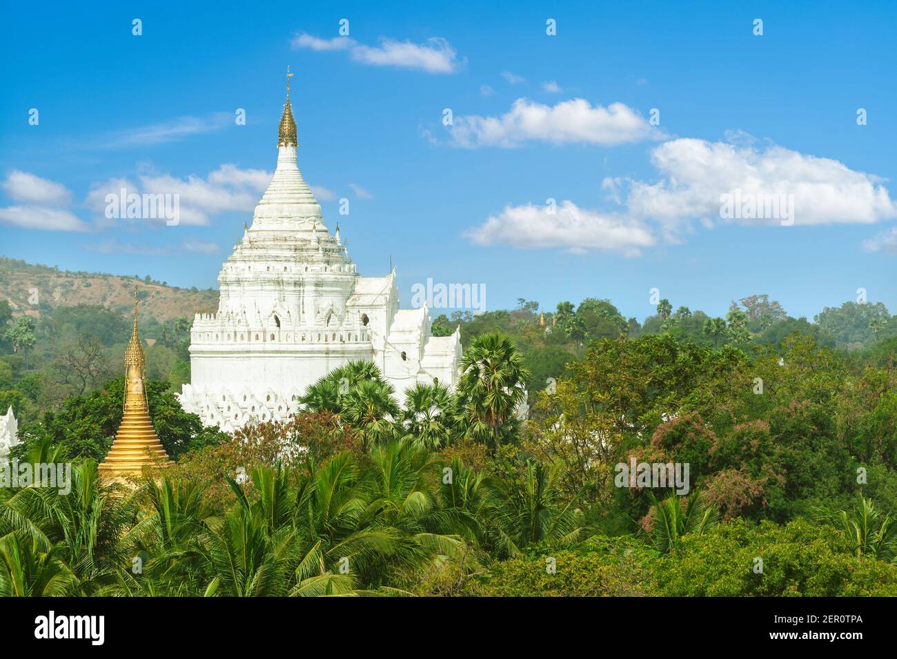 Dans la Pagode Myatheindan Hsinbyume ou nergal, Mingun Banque D'Images