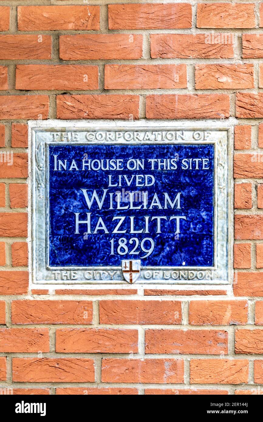 Corporation of London Heritage Blue plaque sur le site où vivait William Hazlitt, Bouverie Street, Londres, Royaume-Uni Banque D'Images