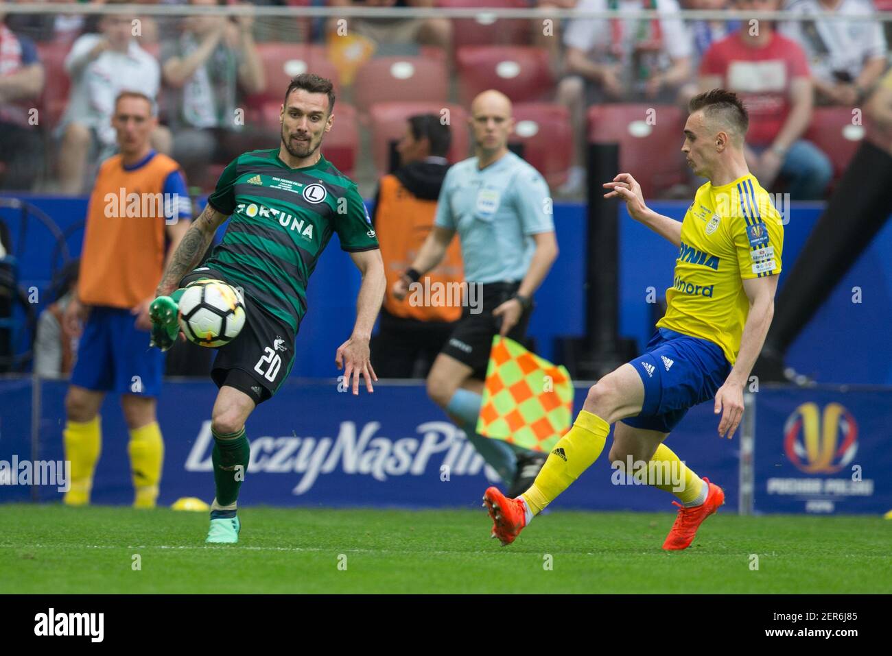 02.05.2018, Warszawa, pilka nozna, Puchar Polski final, Legia Warszawa -  Arka Gdynia, N/z Marko Vesovic (Legia), Frederik Helstrup (Arka), fot.  Tomasz Jastrzebowski / Foto Olimpik ---- 02.05.2018, Varsovie, football,  finale de la