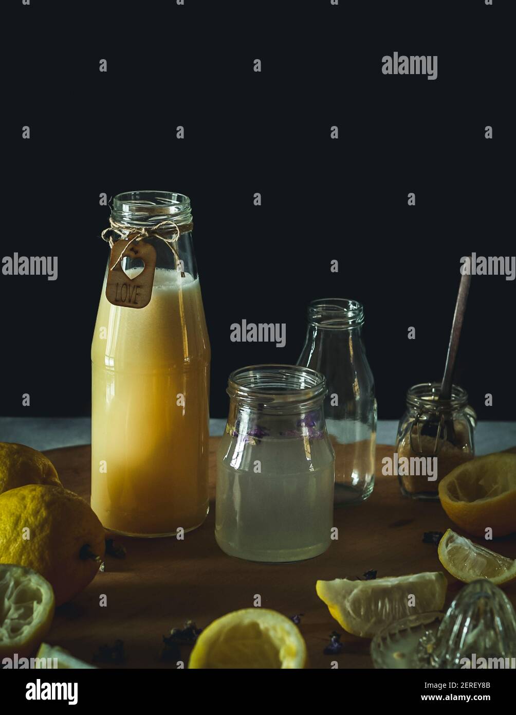 Une bouteille de limonade fraîche Banque D'Images